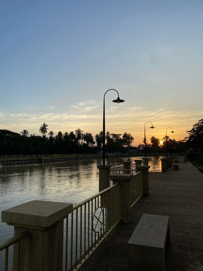 picture House with Land for Sale – 300 (Riverside Property in Peaceful, Private Location at Pattani) - 10/13