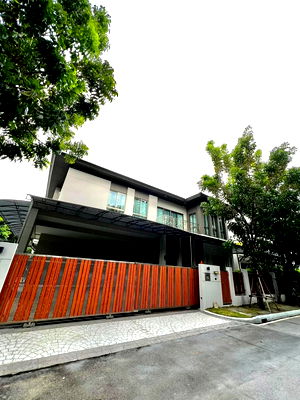 Houses for sale : P0122 Luxury Home for Sale - Grand Bangkok Boulevard Srinakari