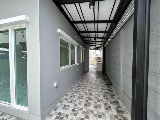 picture FOR RENT THE CITY SUKSAWAT 64 / 4 bedrooms 5 bathrooms / 53 Sqw. 230 Sqm. **55,000** NEW HOUSE. CLOSE TO BHUMIBOL BRIDGE - 14/15