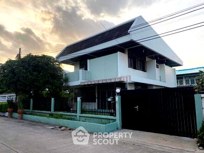 บ้านเดี่ยว กระทรวงมหาดไทย : บ้าน 4-ห้องนอน ใกล้ MRT ท่าพระ (ID 1593620)