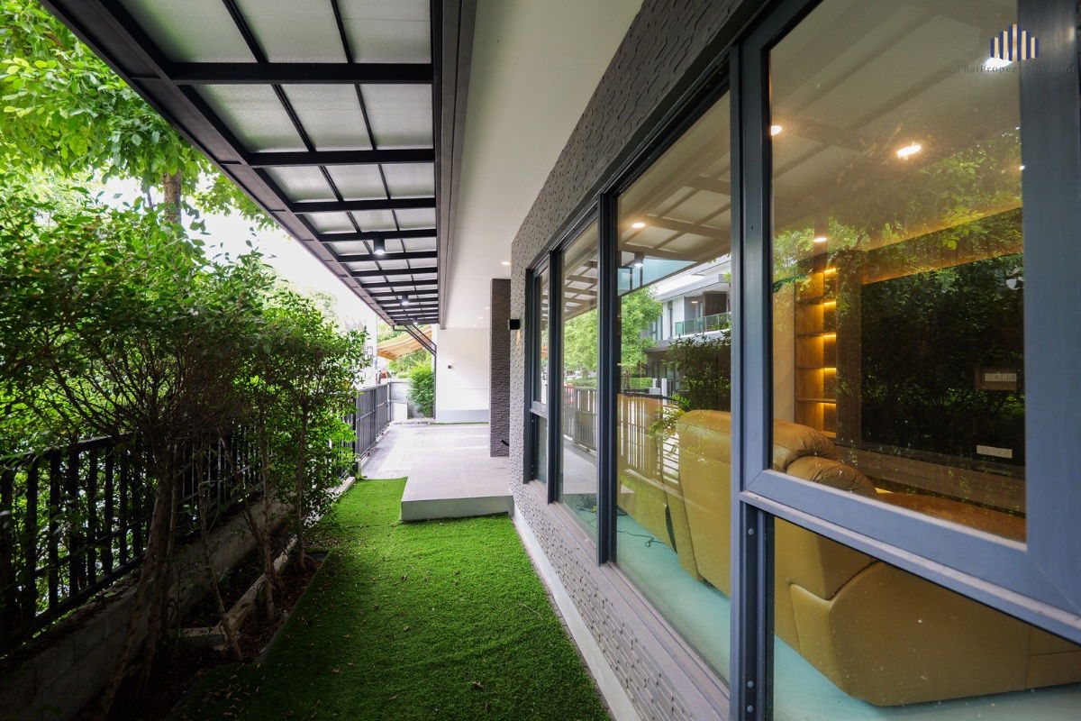 picture Luxury Detached House for Sale in The City Sukhumvit–Onnut (Urbanite Model) Brand new! Never occupied. Land size: 72.1 sq.wah  - 3/17