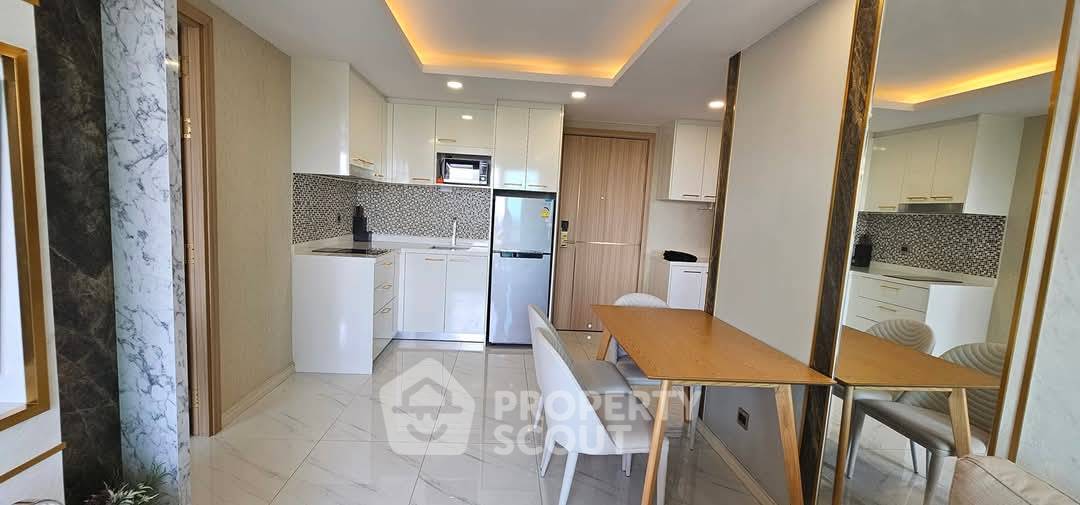 picture 2-BR Condo at Dusit Grand Park 2 close to Pattaya (ID 2046497) - 2/31