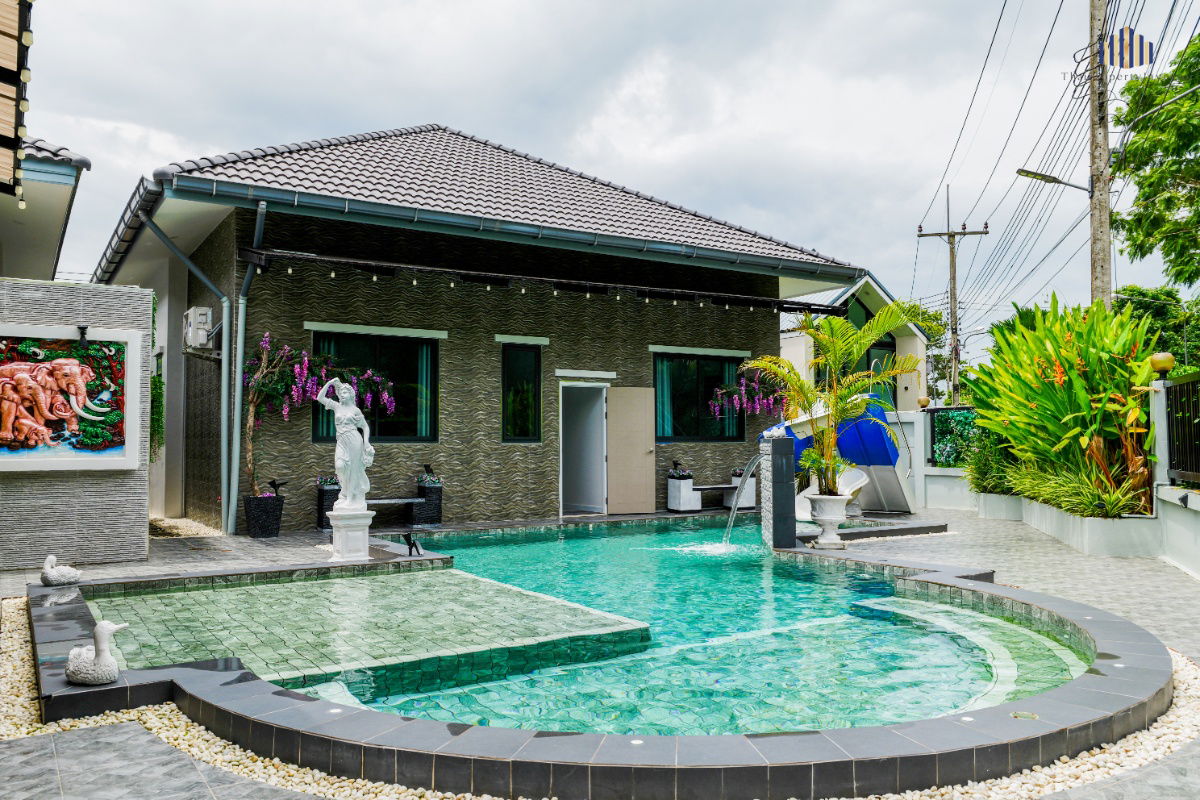 รูป Rare Item! ขายบ้านสวยสไตล์รีสอร์ตกลางเมืองแกลง จัดเต็มทุกฟังก์ชัน  หลังเดียวใน MVP Riverside พร้อมสระ+สปา ที่จอด 5 คัน ขายขาดทุน!! - รูปที่ 29/31