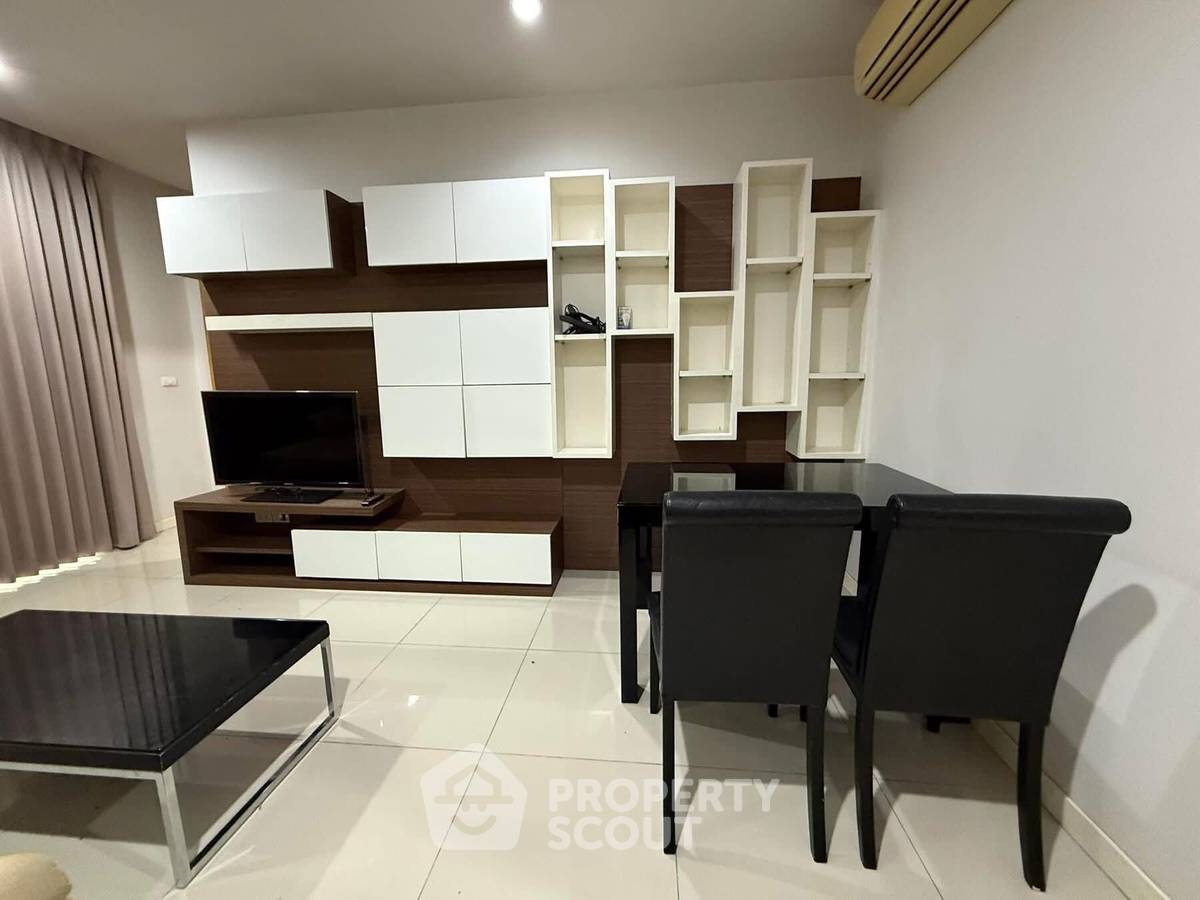 picture 1-BR Condo at Circle Condominium near MRT Phetchaburi (ID 2151227) - 3/9