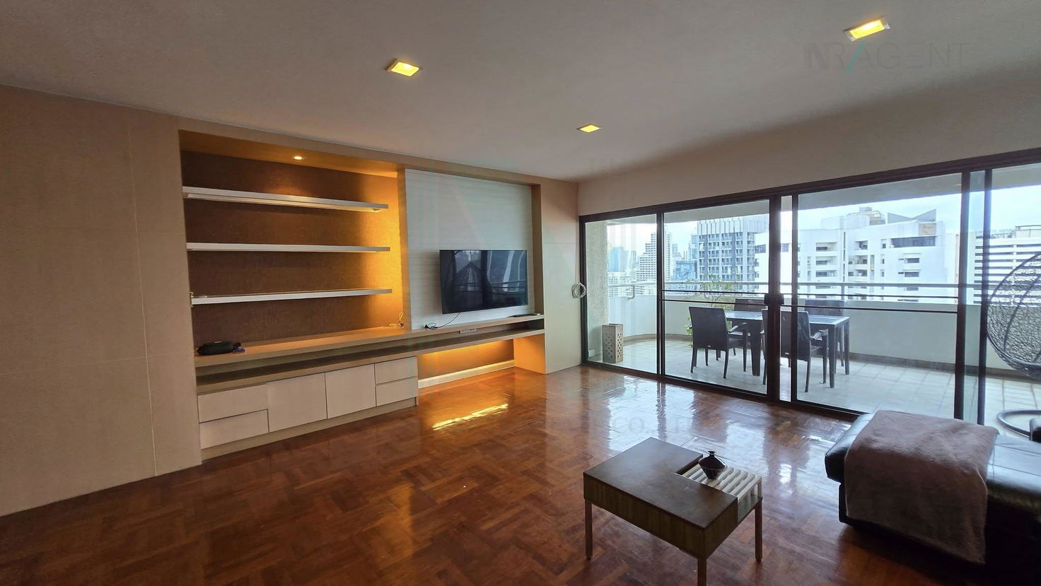 รูป ให้เช่าคอนโด ทาวเวอร์ พาร์ค อาคาร 1 ชั้น 26 3 ห้องนอน ขนาด 280 ตรม ใกล้ โรงเรียนวัดดิสหงสาราม - รูปที่ 2/8