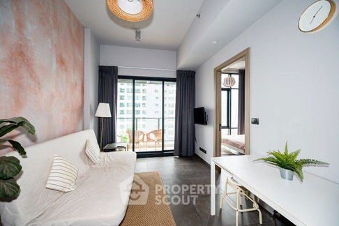 1-BR Condo at The Lofts Asoke near MRT Phetchaburi (ID 2088072)