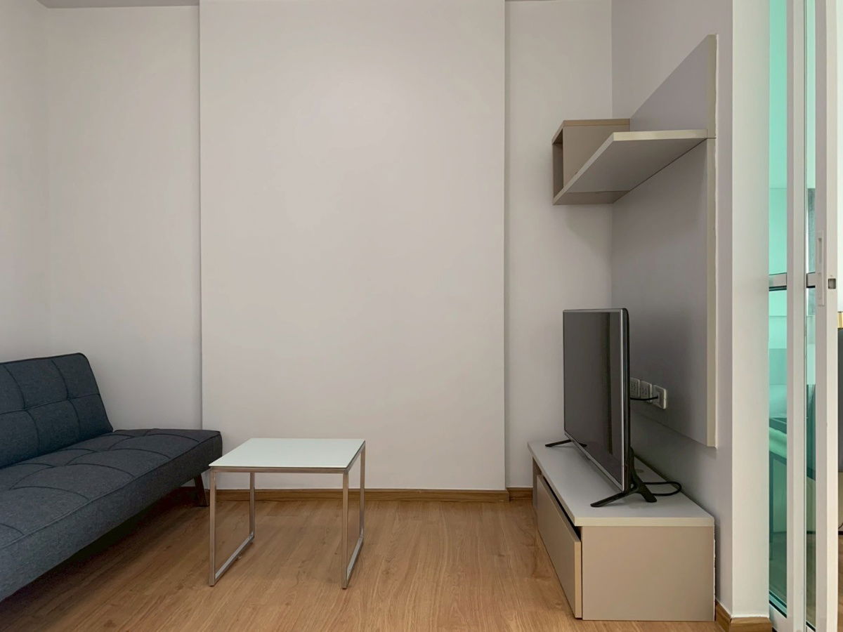picture Condo for rent, D condo Ramkhamhaeng new renovate with furniture - 2/11