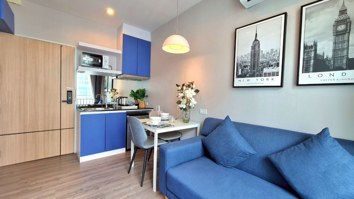 picture Jomtien Beachfront Condo: Pet-Friendly, Starting at 2.47 Million THB - 3/18