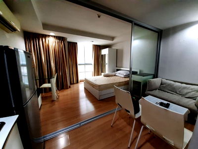 Condos for rent MRT Huai Khwang : Forrent The kris  5 Ratchada 17