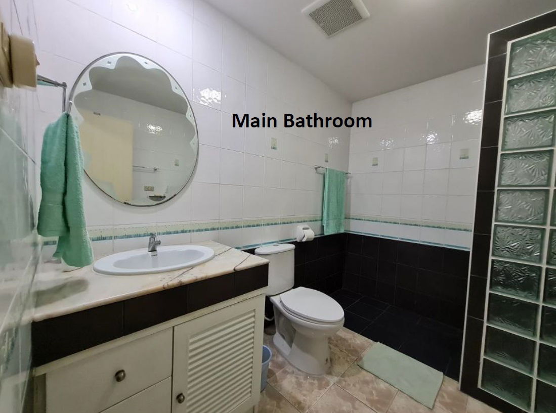 picture Corner 4-bedroom unit for sale in The Trio Garden Condominium - 37/44