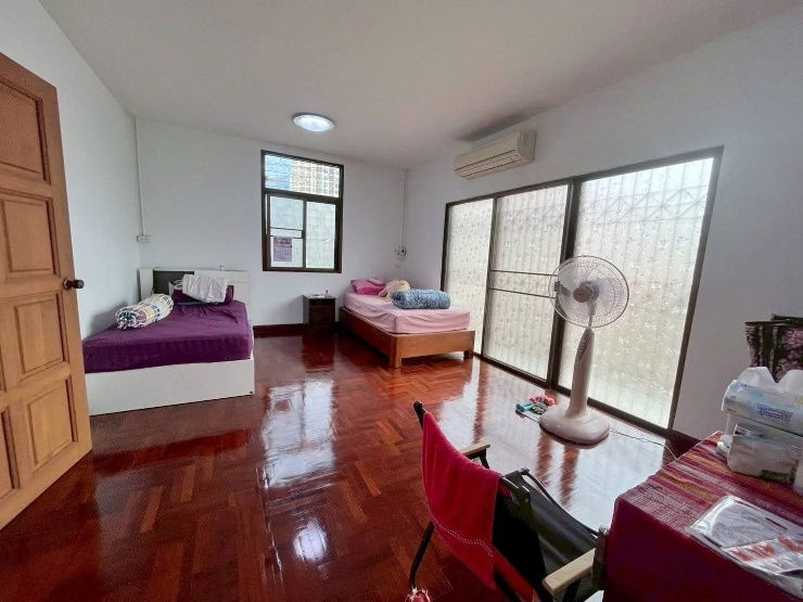 รูป ขายบ้าน 3 ชั้น ซอยสุขุมวิท 101/1 ( ซอยย่อยวชิรธรรมสาธิต14 )
( Soi Wachiratham Sathit 14 ) - รูปที่ 7/16