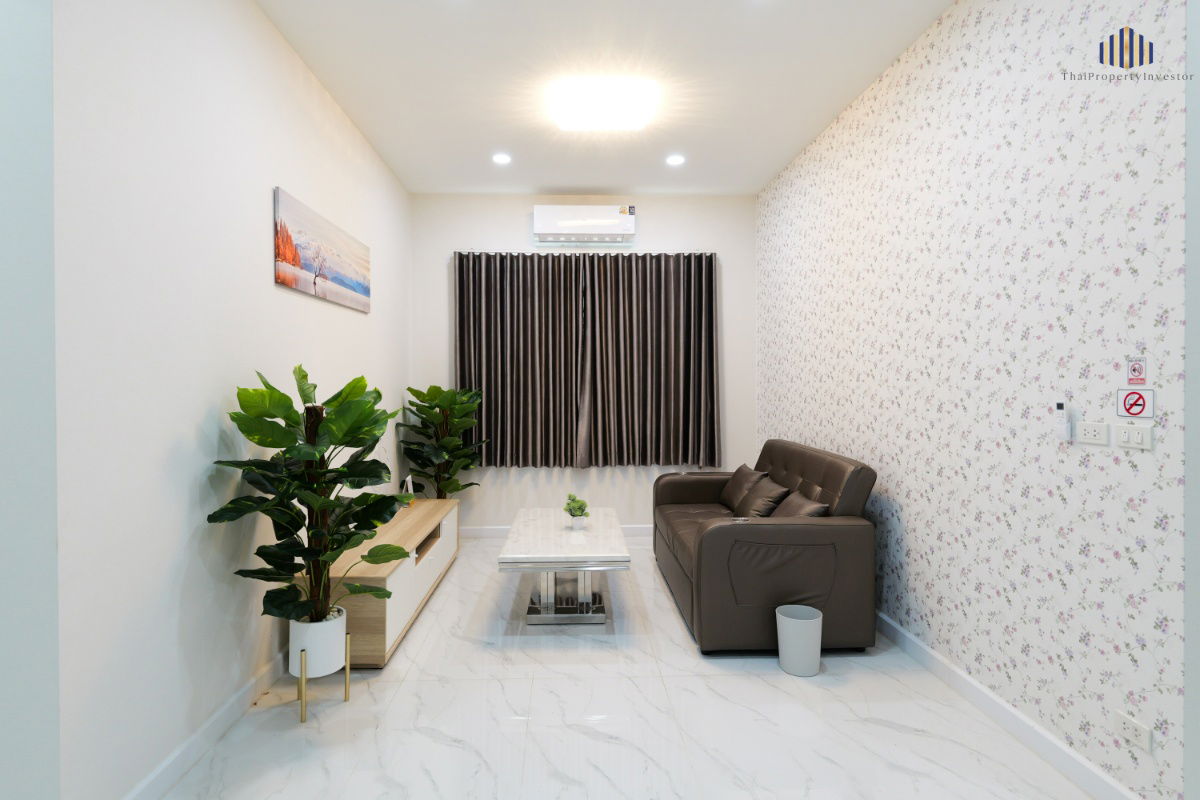 รูป Rare Item! ขายบ้านสวยสไตล์รีสอร์ตกลางเมืองแกลง จัดเต็มทุกฟังก์ชัน  หลังเดียวใน MVP Riverside พร้อมสระ+สปา ที่จอด 5 คัน ขายขาดทุน!! - รูปที่ 25/31