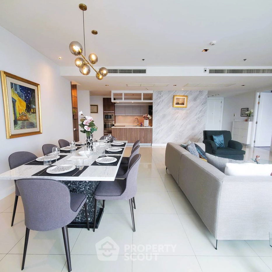 picture 4-BR Condo at Athenee Residence near BTS Phloen Chit (ID 1515799) - 2/10