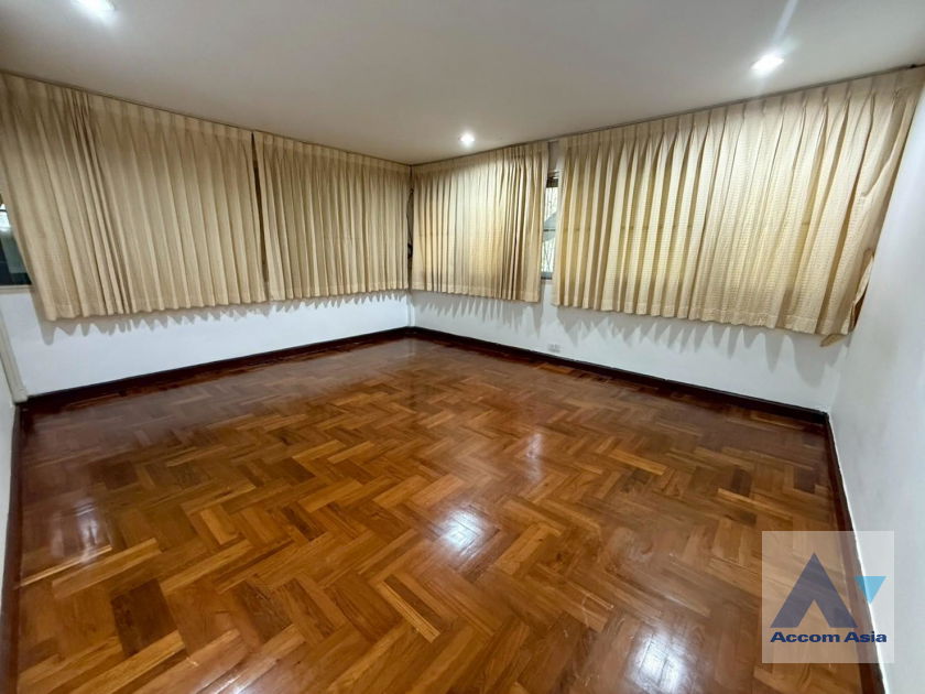 picture 🔼🔽 AccomA 📩 Home Office 3 BR House in Khlong Toei Nuea (99503) - 19/20