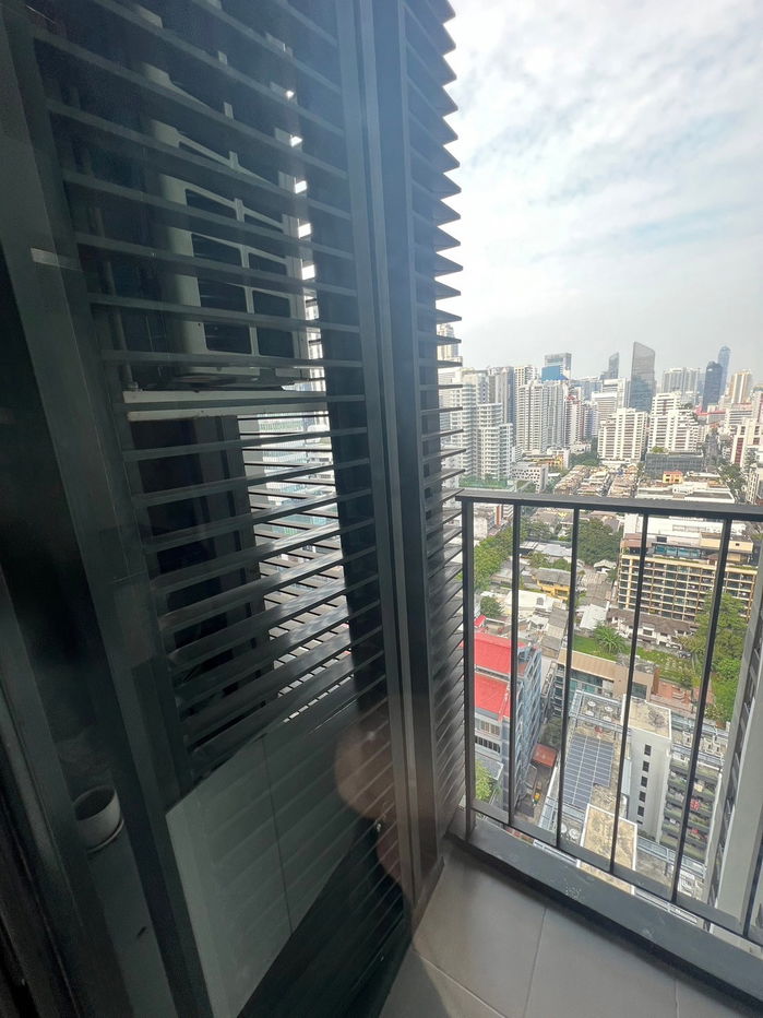 picture Urgent Rent! Beautiful Room Special Price! Edge Sukhumvit 23 - 1 Bed, 1 Bath - 33 Sq.M. - 12/12