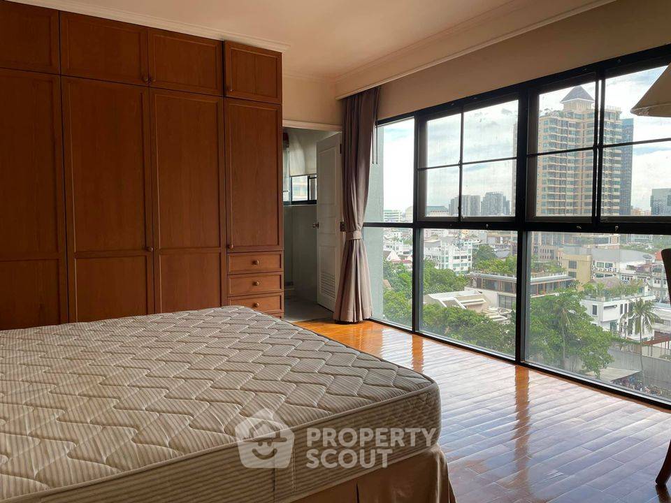 picture 2-BR Condo at Sathorn Gardens near MRT Si Lom (ID 482757) - 13/26