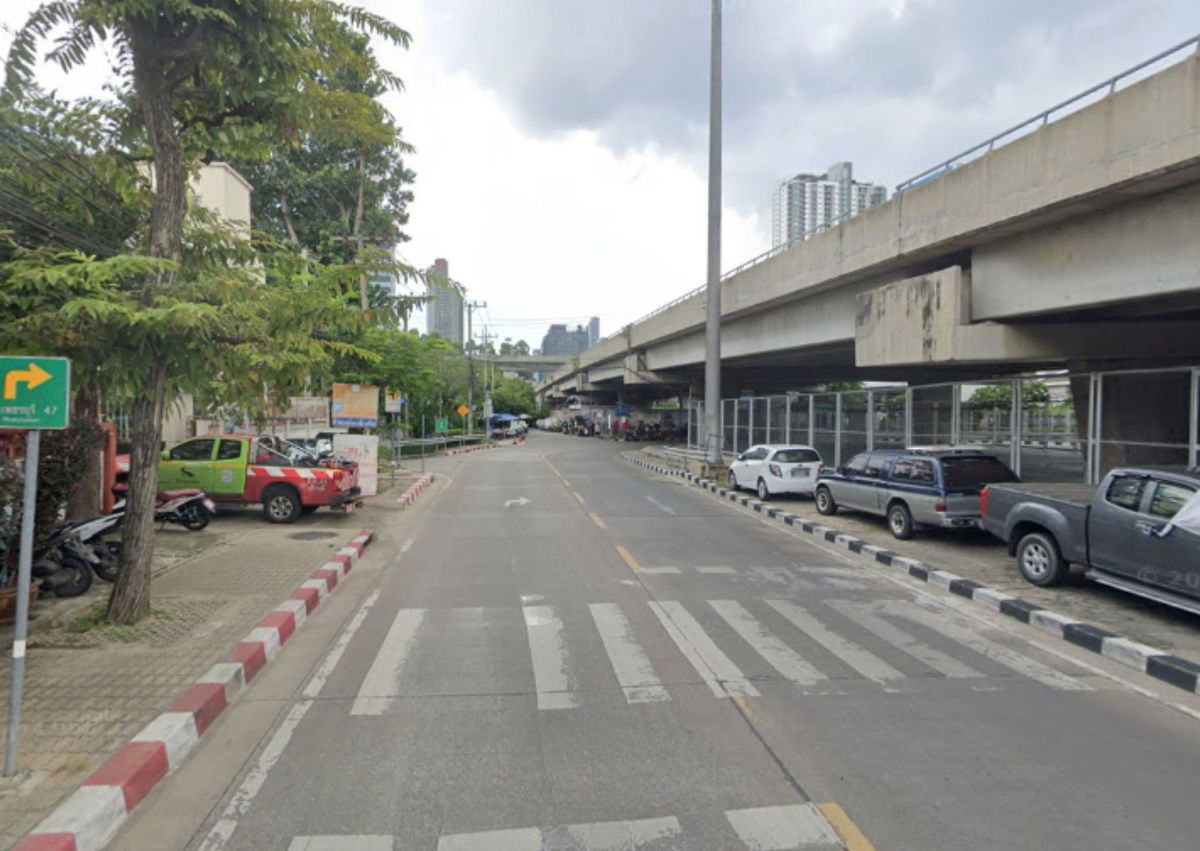 รูป ขายที่ดินเปล่าถนนประดิษฐ์มนูธรรม ซอย ABC ใกล้สถานรถไฟคลองตัน  - รูปที่ 2/4