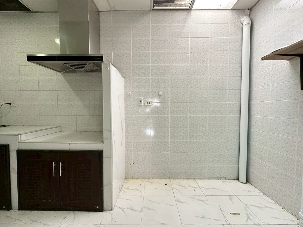 รูป ขายทาวน์โฮม 3 ชั้น หมู่บ้านเบล็สทาวน์ รามอินทรา 127 (Bless Town Ramintra 127) ถนนรามอินทรา #LB122 – 001059 - รูปที่ 7/20