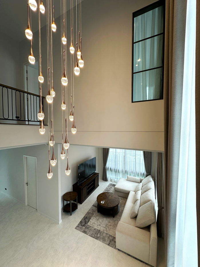 picture Luxury English-Style Home near Mega Bangna, Fully Furnished and Move-In Ready | Setthasiri Bangna KM.10 - 10/13