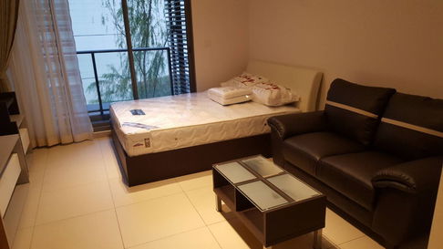ว่าง 1สค68! The Lofts Ekkamai. สตูดิโอ 28ตร.ม.  Line id: @pfagent