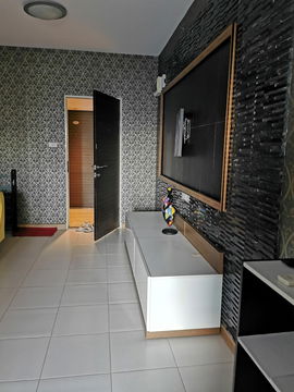 Condo for rent. Supalai City Ramkhamhaeng.46m2. pool, fitness, parking free. Close to shops,supermarkets.