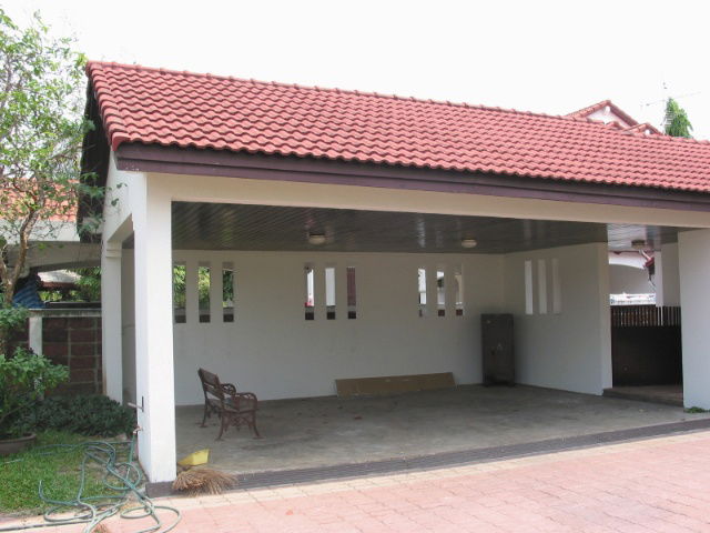 picture Four-bedroom detached house for rent in Ladawan Srinakarin, near skytrain station Sridan, International school Bangkok Pattana - 9/9