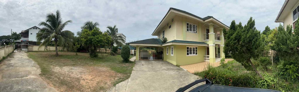 picture House with Land for Sale – 300 (Riverside Property in Peaceful, Private Location at Pattani) - 1/13