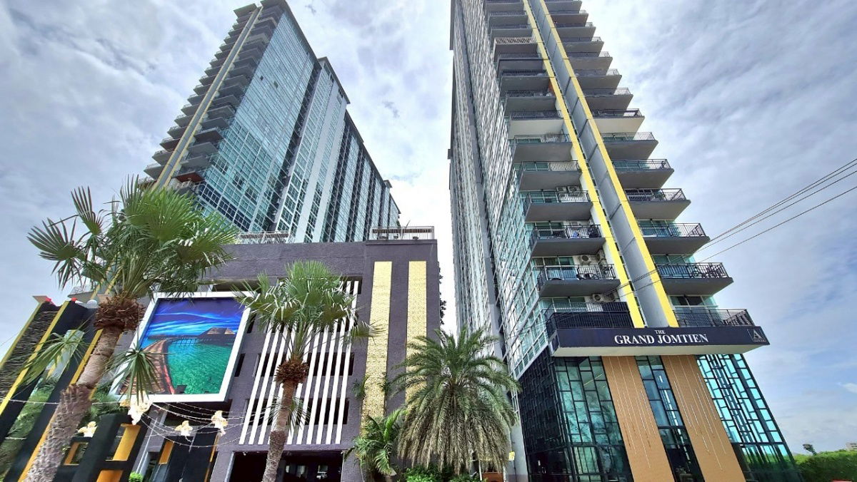 picture Jomtien Beachfront Condo: Pet-Friendly, Starting at 2.47 Million THB - 12/18