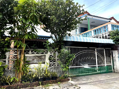 ทาวน์โฮม กรุงเทพมหานคร : ทาวน์เฮ้าส์ 21 ตร.วา เขตมีนบุรี กรุงเทพมหานคร 1.8M