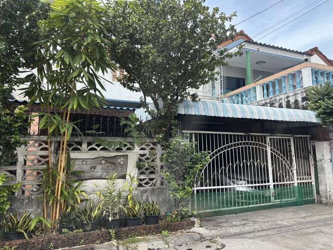 TOWN HOUSE 21 Sq.w. Min Buri Bangkok for 1.8M
