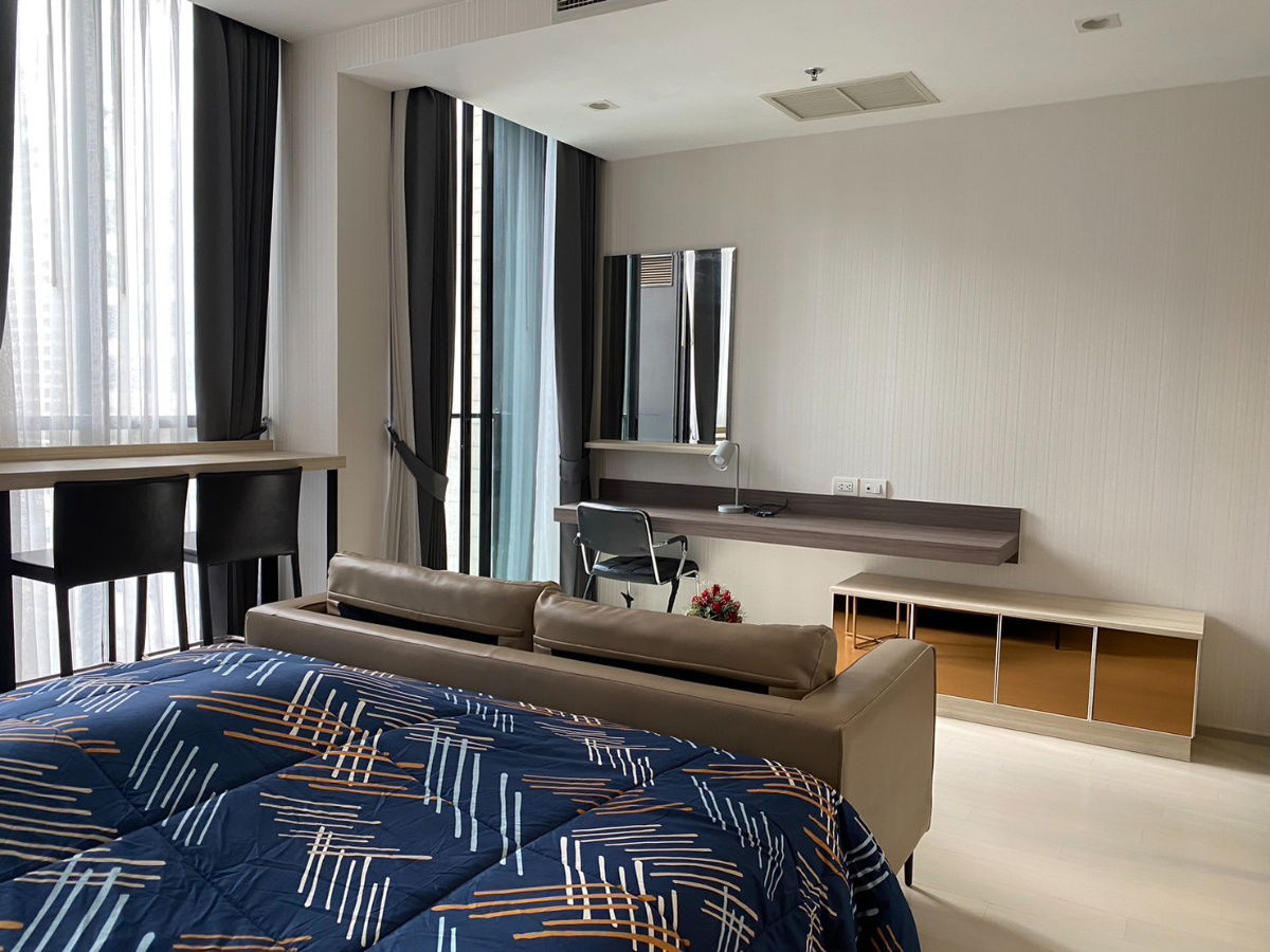 รูป ♦ Prime Location ♦ ตึก B ชั้น 10+ | 1 ห้องนอน 51.49 ตร.ม. | คอนโดมี Skywalk เชื่อมเข้า BTS เพลินจิต, Central Embassy - รูปที่ 3/12