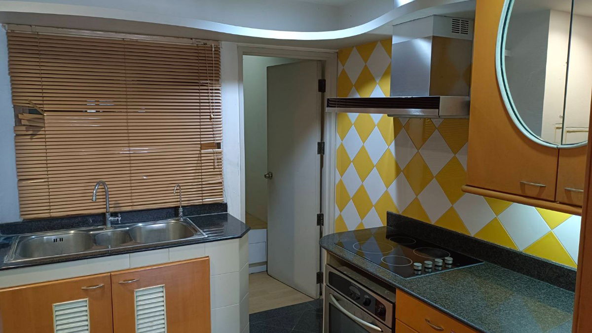 picture Two-bedroom Condominium unit for Rent in East Tower Condominium, Next to Central Plaza Bangna - 10/11