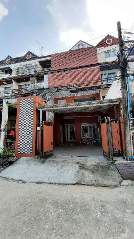 picture Sales Big Townhouse 4 story, 5 bedrooms, Warathorn Ville, Phatthanakan 44, Fully Furnished with tenants - 1/9