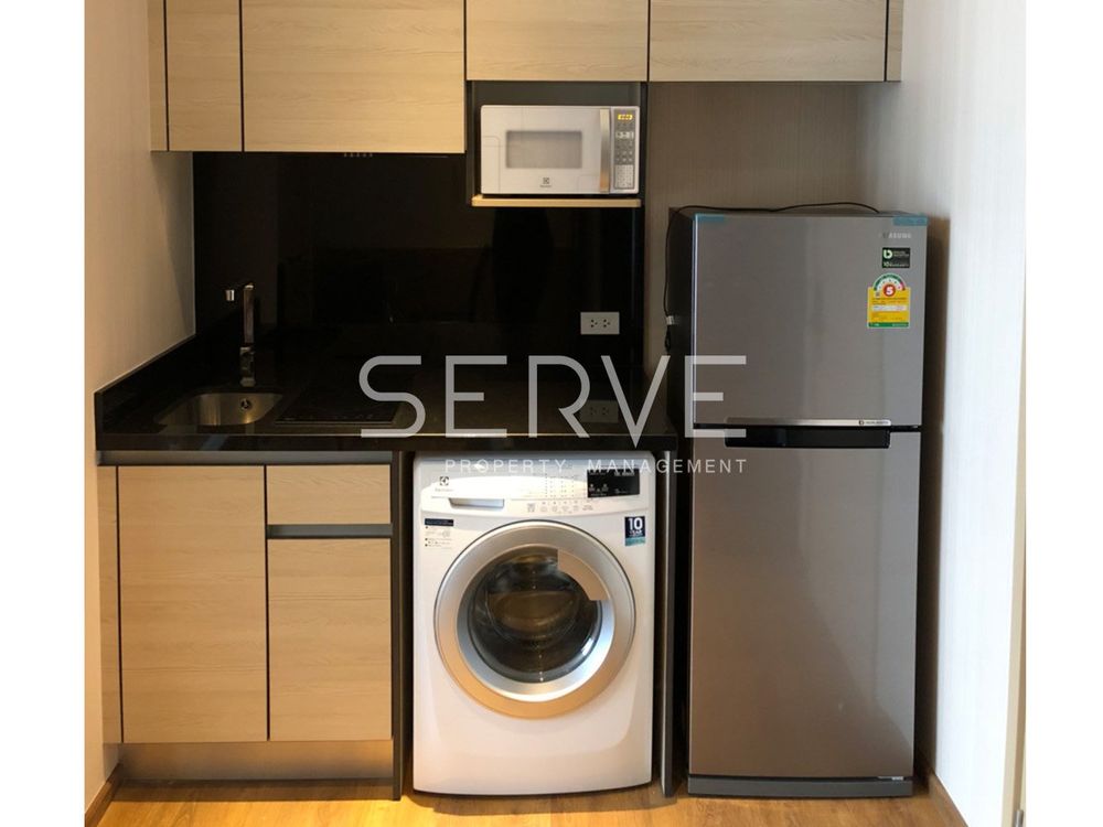 picture  Studio Unit North side on High Fl. Close to the Emporium and BTS Phrom Phong-Park 24 - 4/6