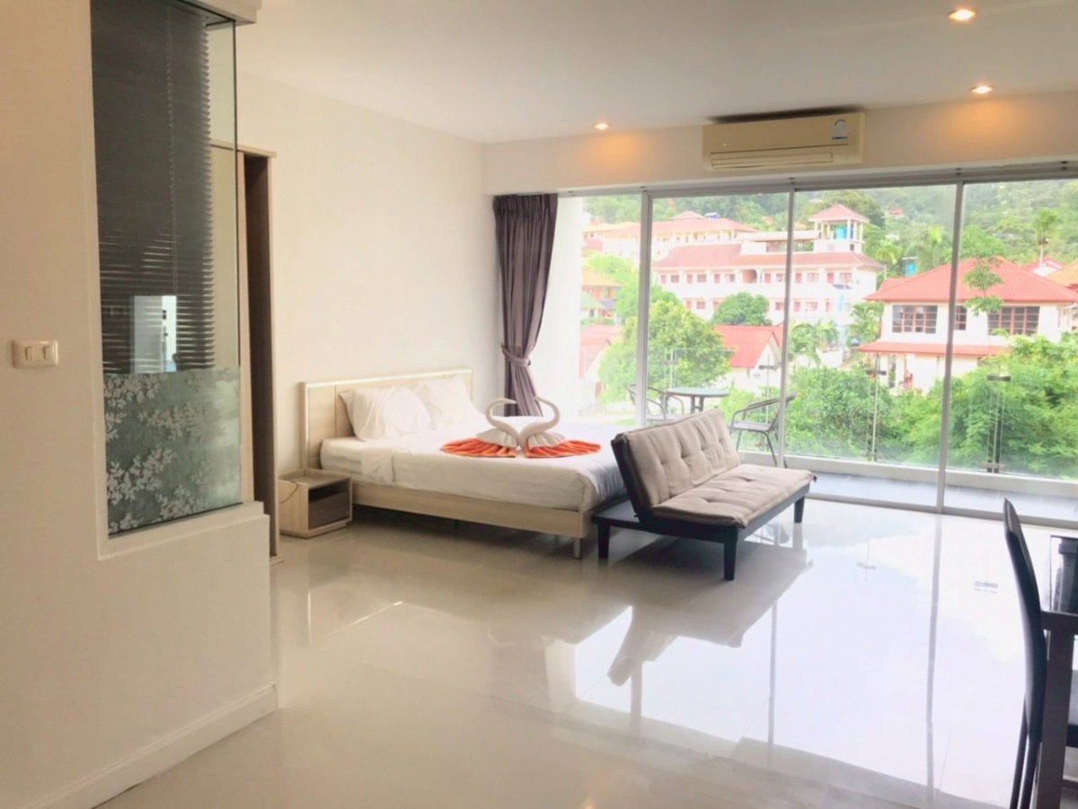 Chic Condominium For Sell WR-03544 - image 2