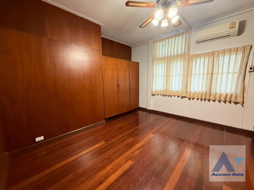 picture 🔼🔽 AccomA 📩 Home Office 3 BR House in Khlong Toei Nuea (99503) - 13/20