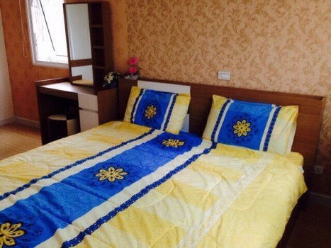 picture Brand new fully-furnished condo unit for rent at TC Green Rama 9 - 3/4