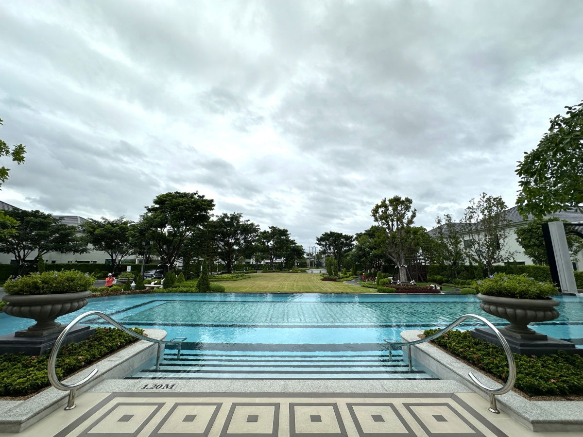 picture Luxury English-Style Home near Mega Bangna, Fully Furnished and Move-In Ready | Setthasiri Bangna KM.10 - 13/13