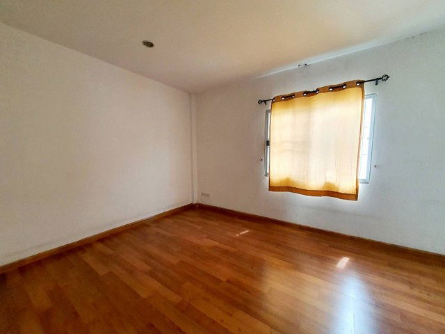 picture FOR RENT  TOWNHOUSE PROPERTY  15000 BAHT per MONTH - 6/17