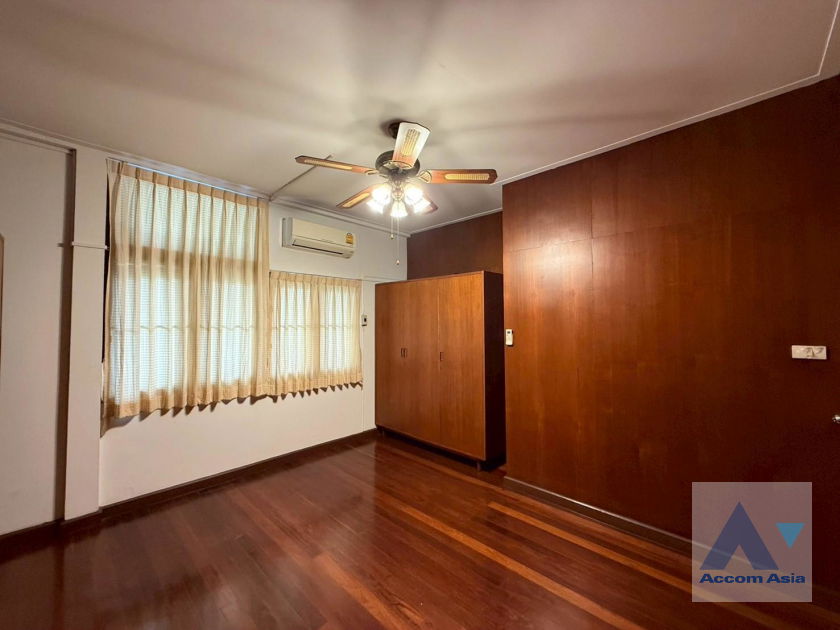 picture 🔼🔽 AccomA 📩 Home Office 3 BR House in Khlong Toei Nuea (99503) - 12/20