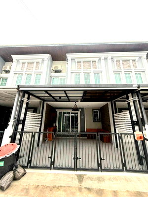 Townhouses for rent Imperial World Samrong : ✅ Golden Town Sukhumvit-Bearing Sukhumvit 76