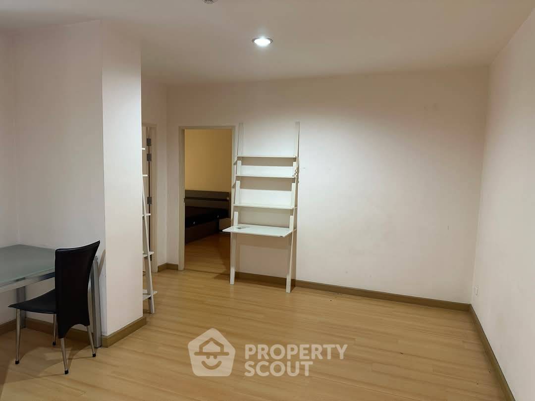 picture 2-BR Condo at Life @ BTS Tha-Phra near BTS Talat Phlu (ID 2108779) - 8/15