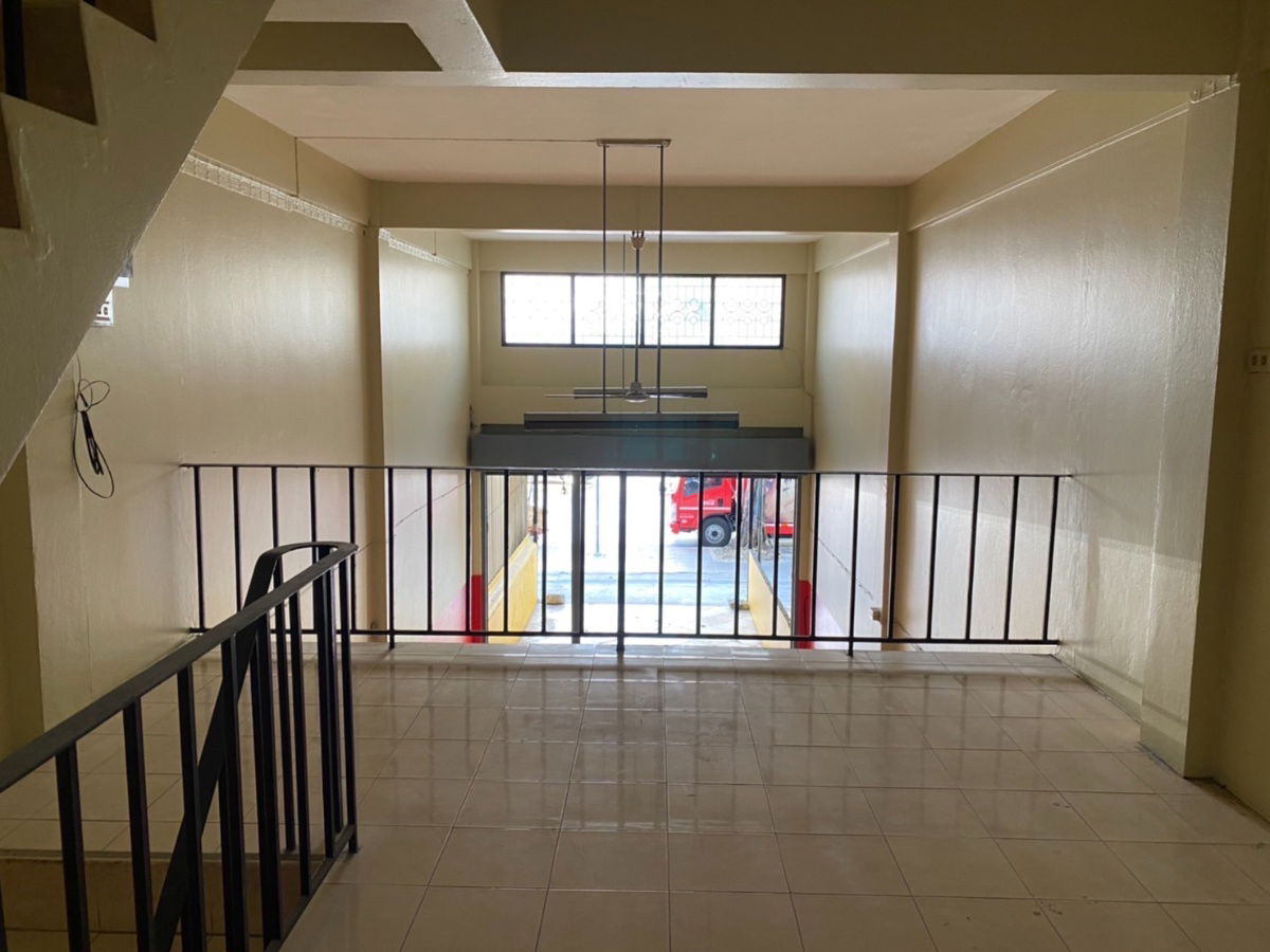 picture 4 and a half storey commercial building (with mezzanine) - 9/9