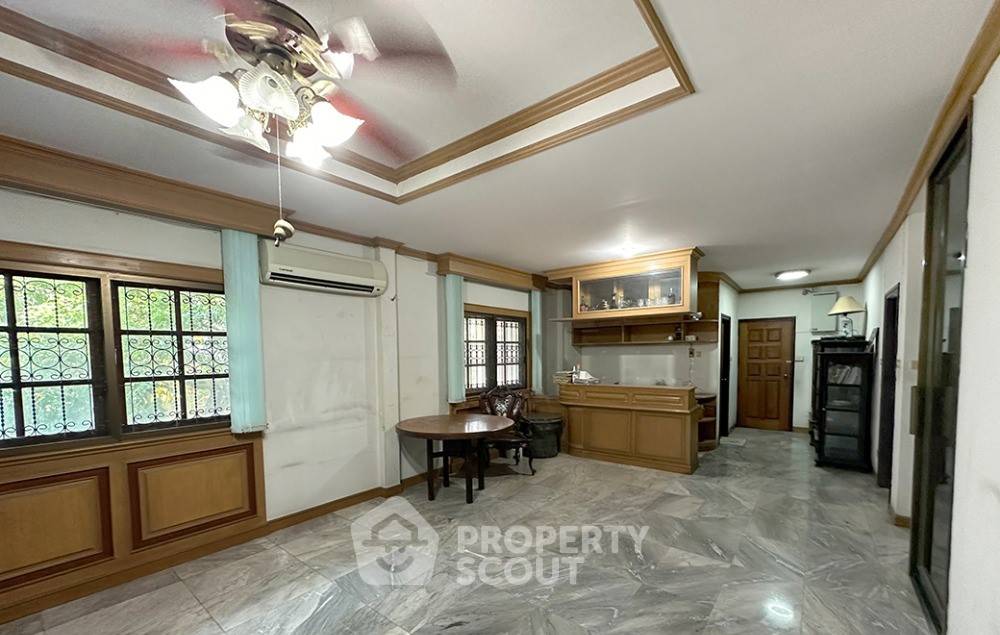 รูป บ้าน 5-ห้องนอน ใน สะพานสอง (ID 1613877) - รูปที่ 2/4