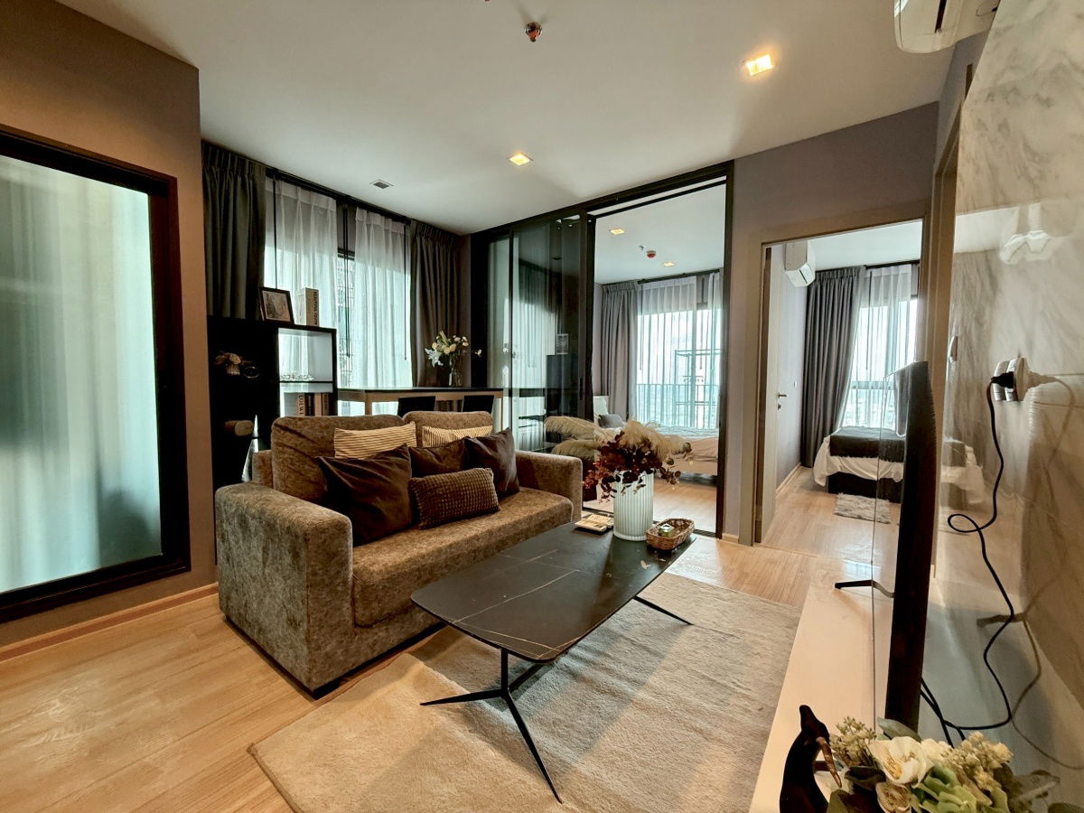 picture Life Asoke Rama9 2 Bed 1 bath for rent with full decoration - 5/13