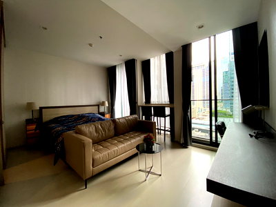 Condos for rent : ♦ Prime Location ♦ Tower B, 10+ Floor | 1 Bedroom, 51.49 sq.m. | Condo skywalk connect to BTS ploenchit and Central Embassy.