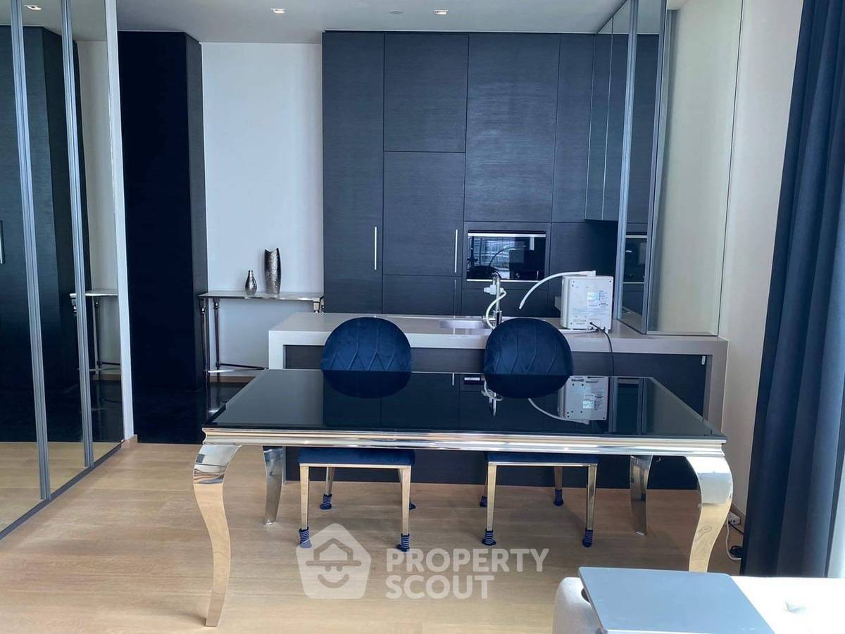 picture 2-BR Condo at 28 Chidlom near BTS Chit Lom (ID 894692) - 3/14