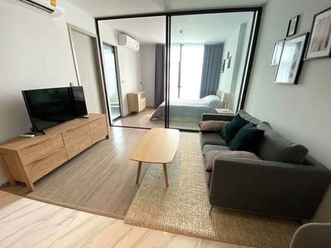 เช่าคอนโด Rhythm Ekkamai/ริทึ่ม เอกมัย (E6807052)  ID Line : @condo101