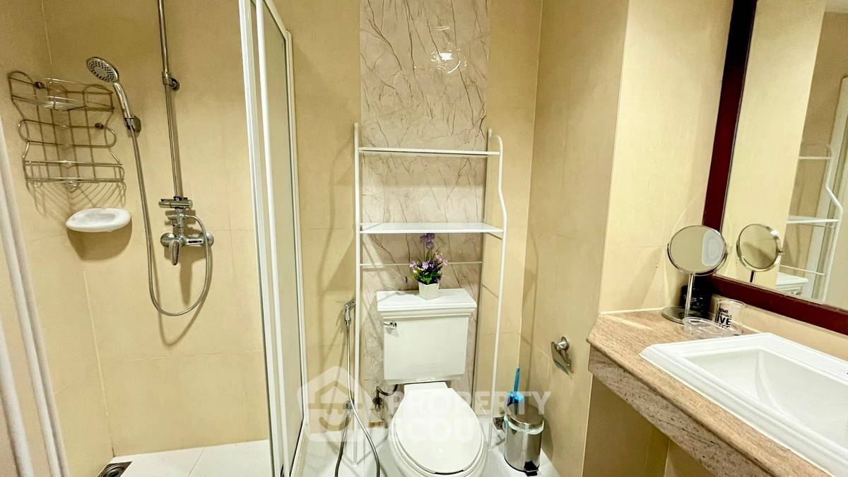 picture 1-BR Condo at Baan Klang Hua Hin Condominium close to Hua Hin Night Market (ID 2101431) - 11/12