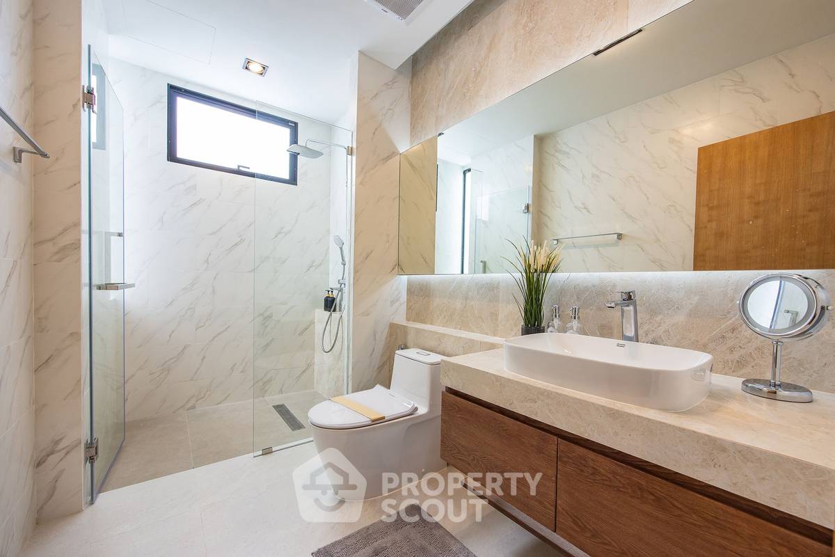picture 4-BR Villa in Rawai (ID 1340038) - 19/27